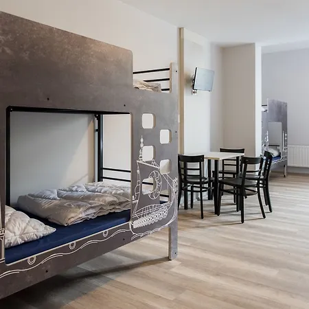 Hotel A&o Hauptbahnhof 2*